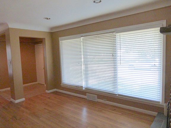 5th image of 535 Girard Ave
