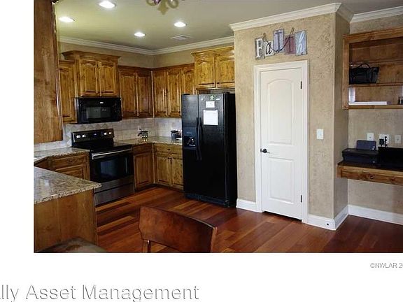 3rd image of 4108 Courtland Way