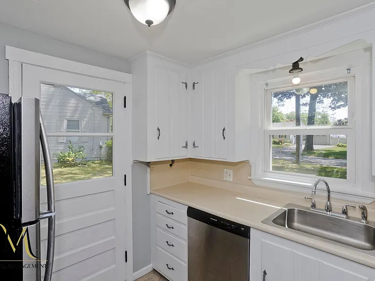 252 Arcadia Blvd — Photo 9