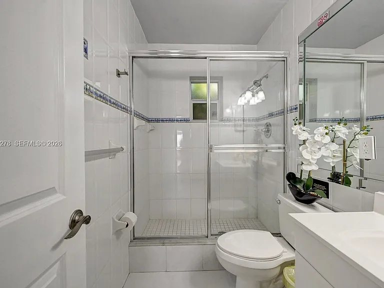 825 Harrison St — Photo 22