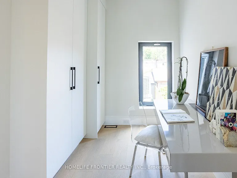 179 Palmerston Ave — Photo 21