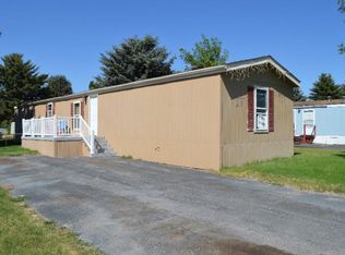1720 N Pinewood Dr, Idaho Falls, ID 83401