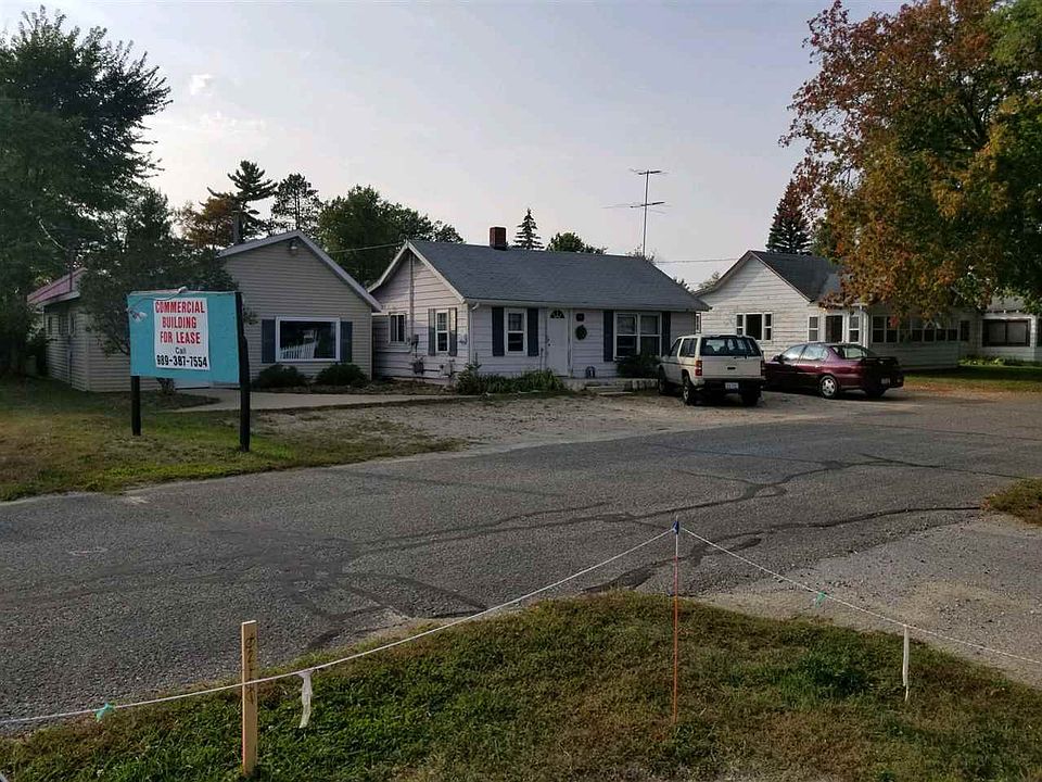 1st image of 105 Fourth St