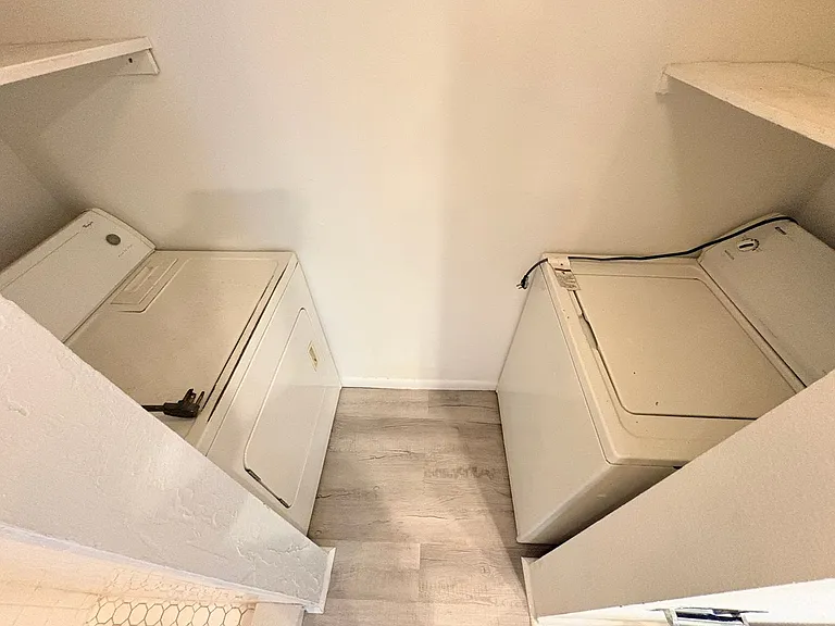 5584 Malt Dr #4 — Photo 17