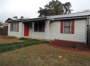 303 County Road 4156, Orange, TX 77614