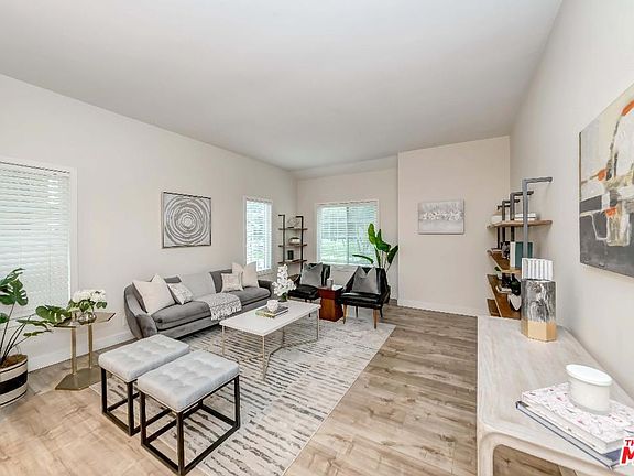 3rd image of 127 Greenfield #120