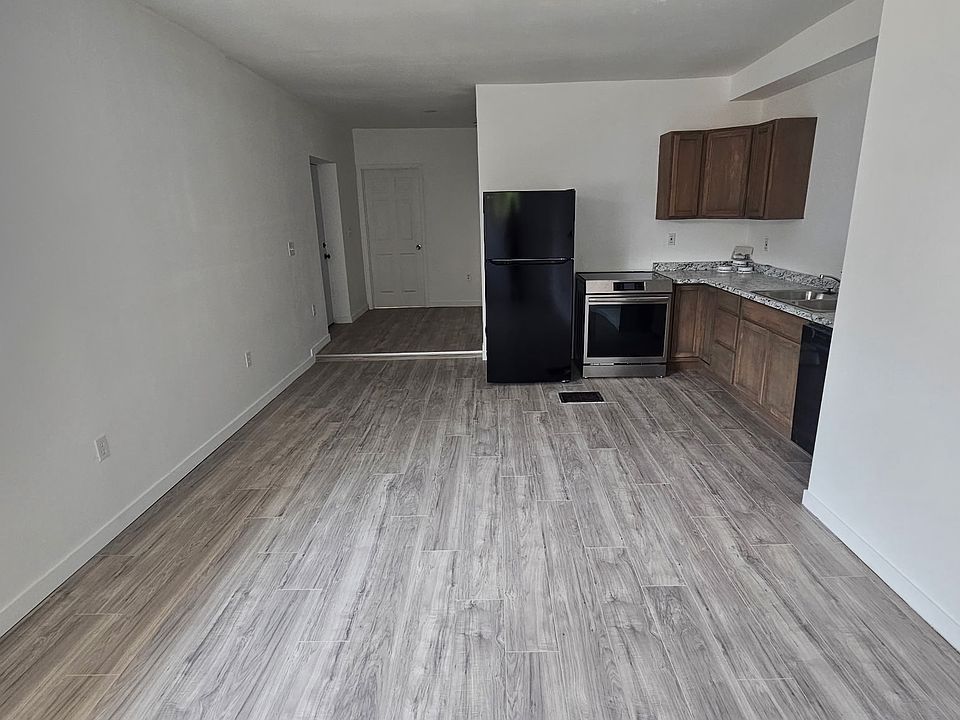 1st image of 500 32nd St