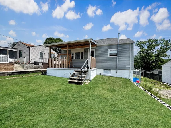 410 Grandview Ave, Industry, PA 15052
