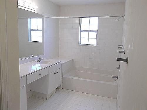 2nd image of 213 Summerwood Dr