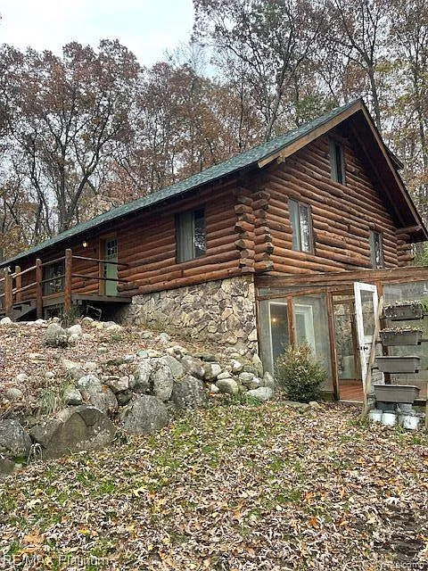 5843 Richardson Rd photo 1