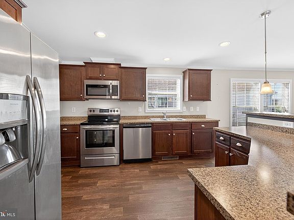 2nd image of 1117 Lorenzo Ln #270