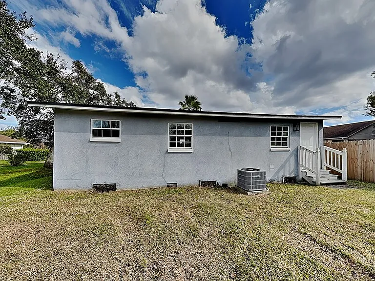 502 Dunbar Ave — Photo 17