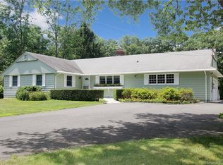 14 Vining Rd, Sandy Hook, CT 06482