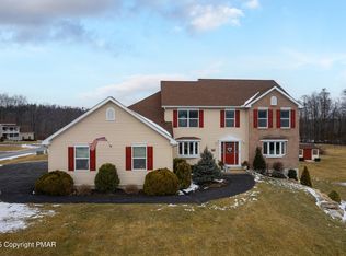 200 Bellis Ct, Stroudsburg, PA 18360