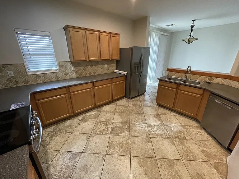 40411 W Helen Ct — Photo 24