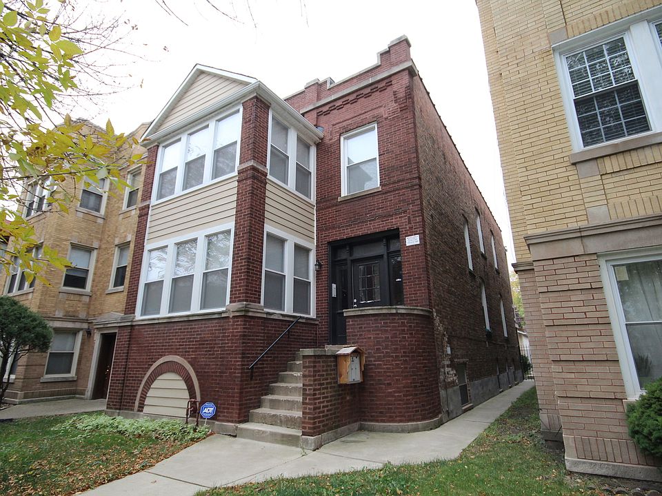 1st image of 4837 W Montrose Ave