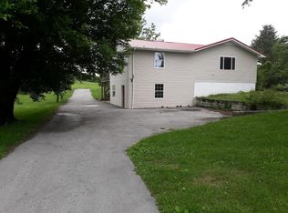 217 Frontier Rd, La Follette, TN 37766