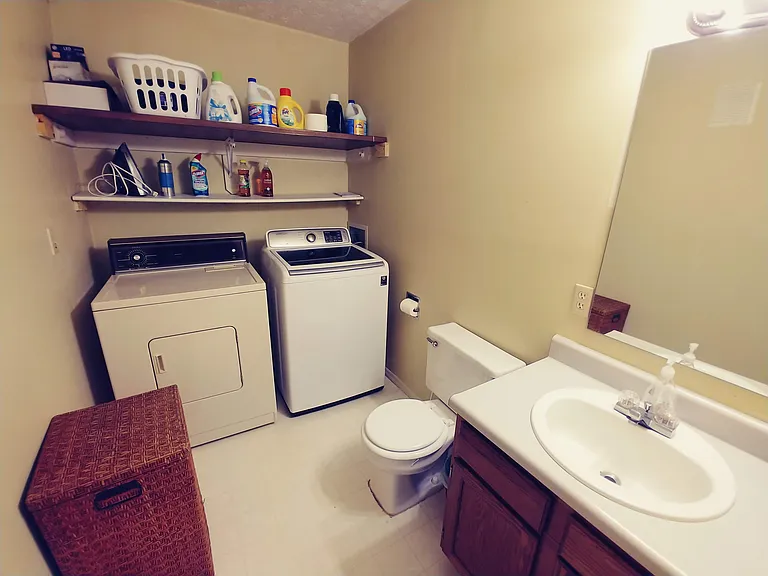 428 W Northlane Dr — Photo 10