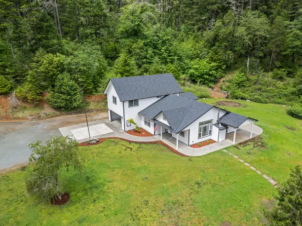 1322 Greens Creek Rd, Grants Pass, OR 97527