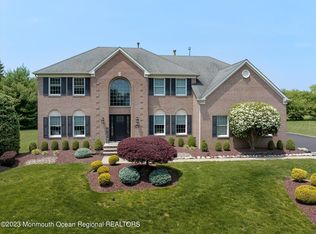 3 Falcon Ridge Cir, Holmdel, NJ 07733