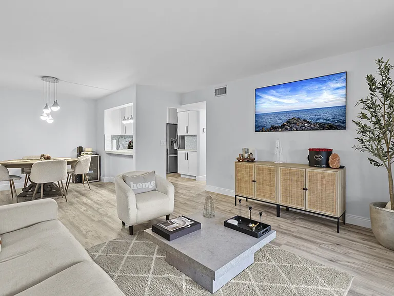 629 Sea Pine Way #D2 — Photo 1