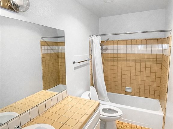 5th image of 14530 Nautical Ln #17