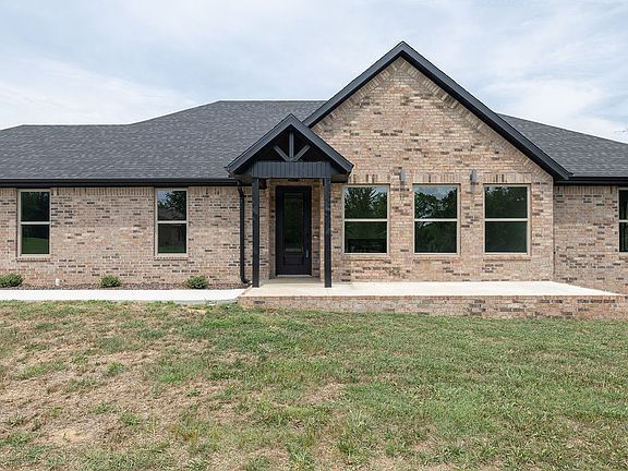2nd image of 216 Oneal Ln