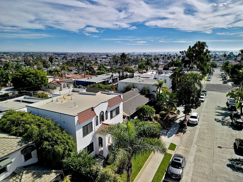 Prime Belmont Heights location with easy parking.