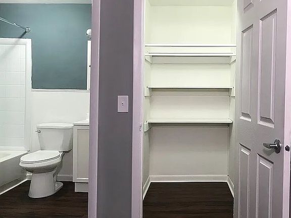 4th image of 300 Forest Park Dr #320