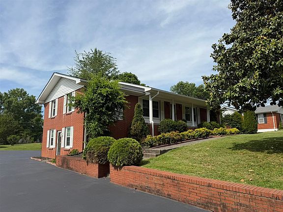 5th image of 183 Southfork Rd