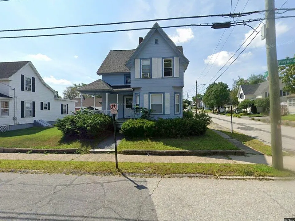 1027 Hayward St #1