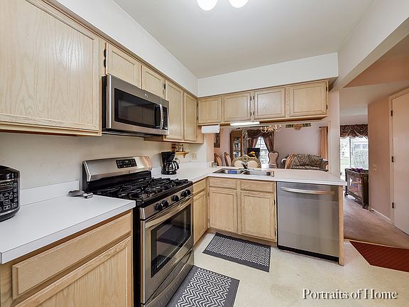 2nd image of 1825 Pebble Beach Cir #1825