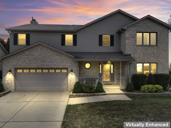 700 N Hundley St, Hoffman Estates, IL 60169