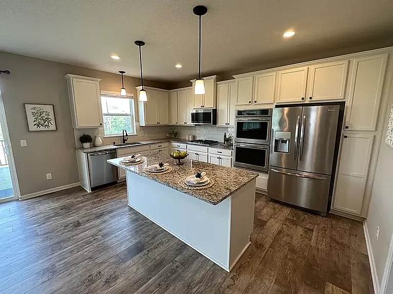 15134 Edgewood Ave — Photo 6