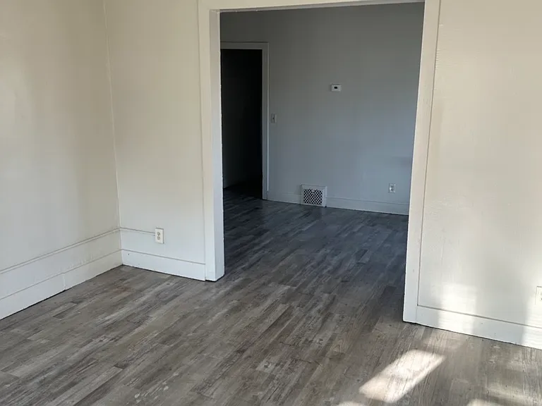 1050 Lakewood St #2 — Photo 7
