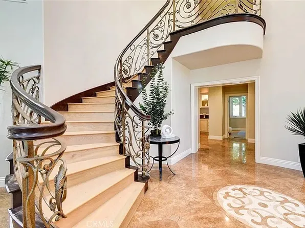 12370 Fairbanks Dr, Tustin, CA 92782