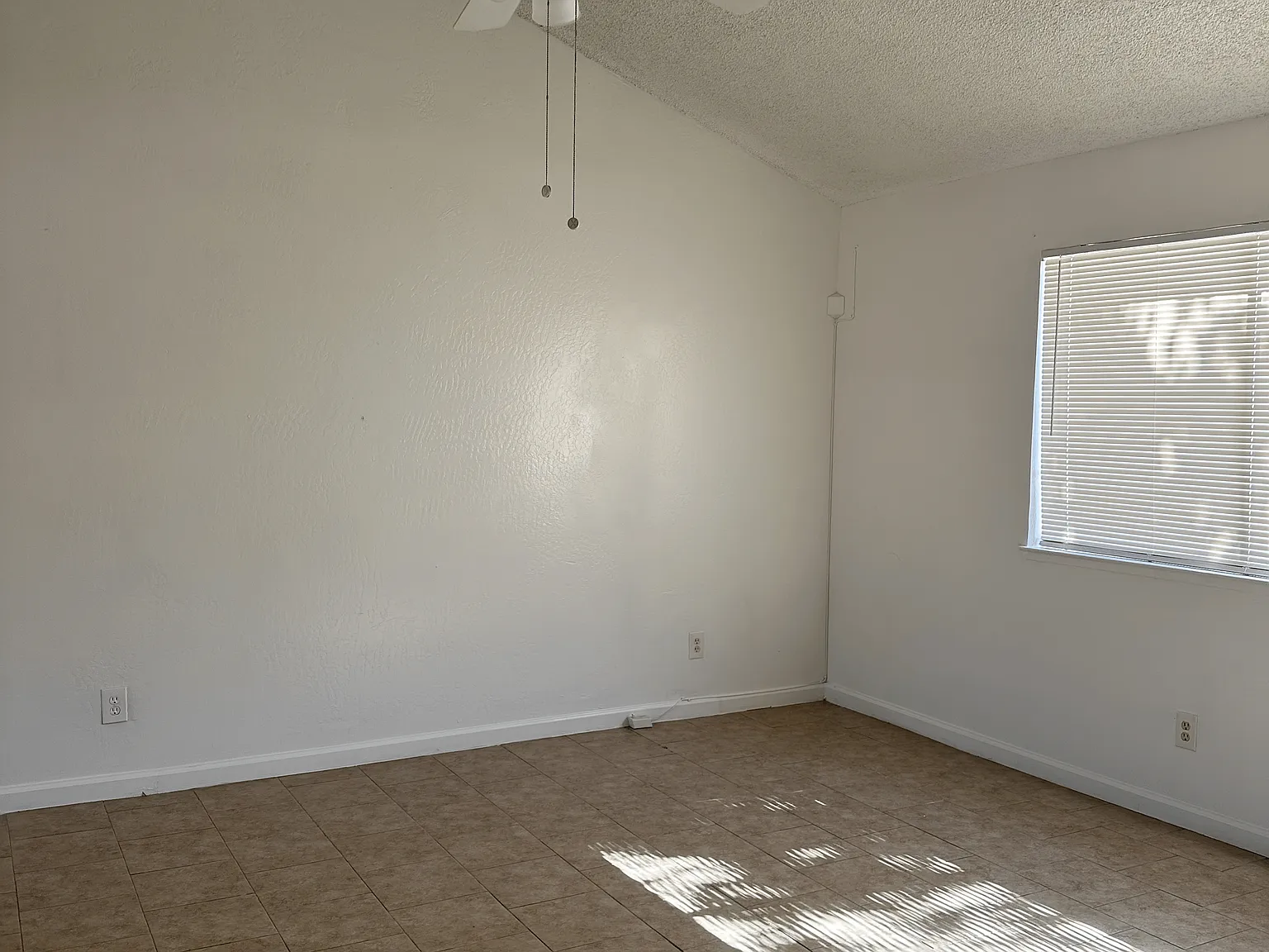 W Richert Ave, Fresno — Photo 4