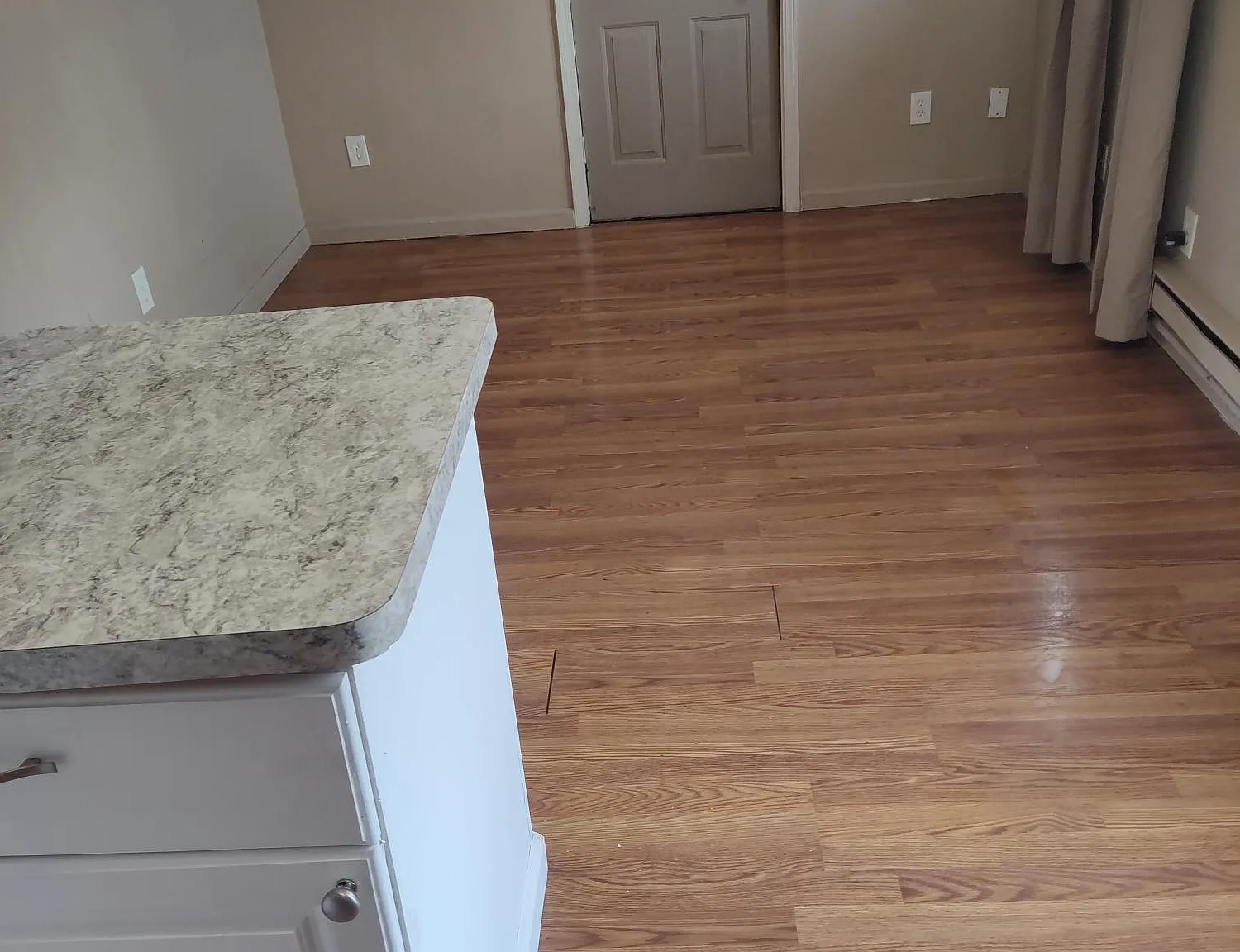 2 bed, 600 sqft, $900 — Photo 2