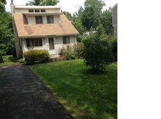 105 Crosshill Rd, Mahopac, NY 10541