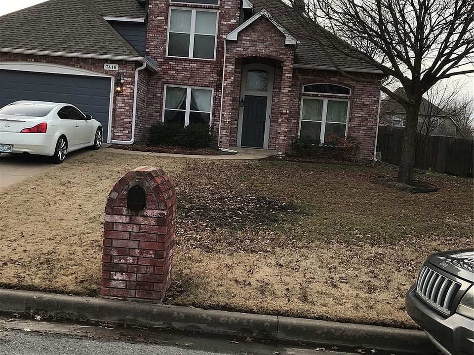 2nd image of 7416 S 109th Ave E