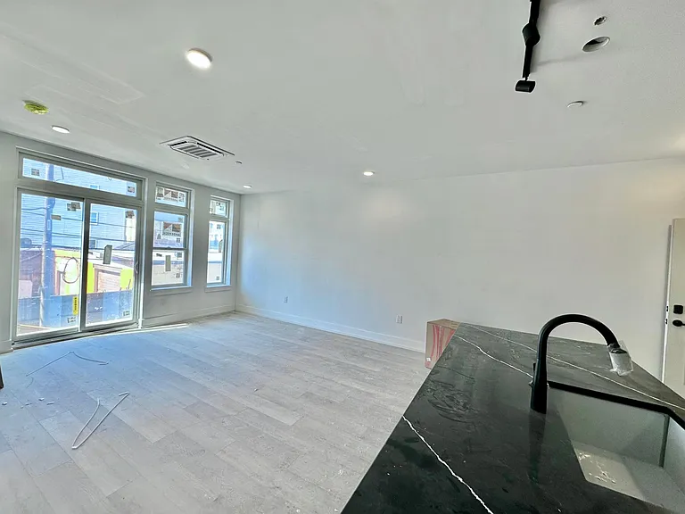 1801-05 N 2nd St #204 — Photo 10