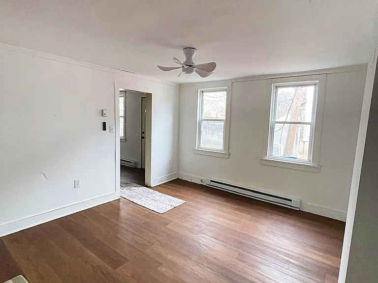 772 N Penn Ave — Photo 4