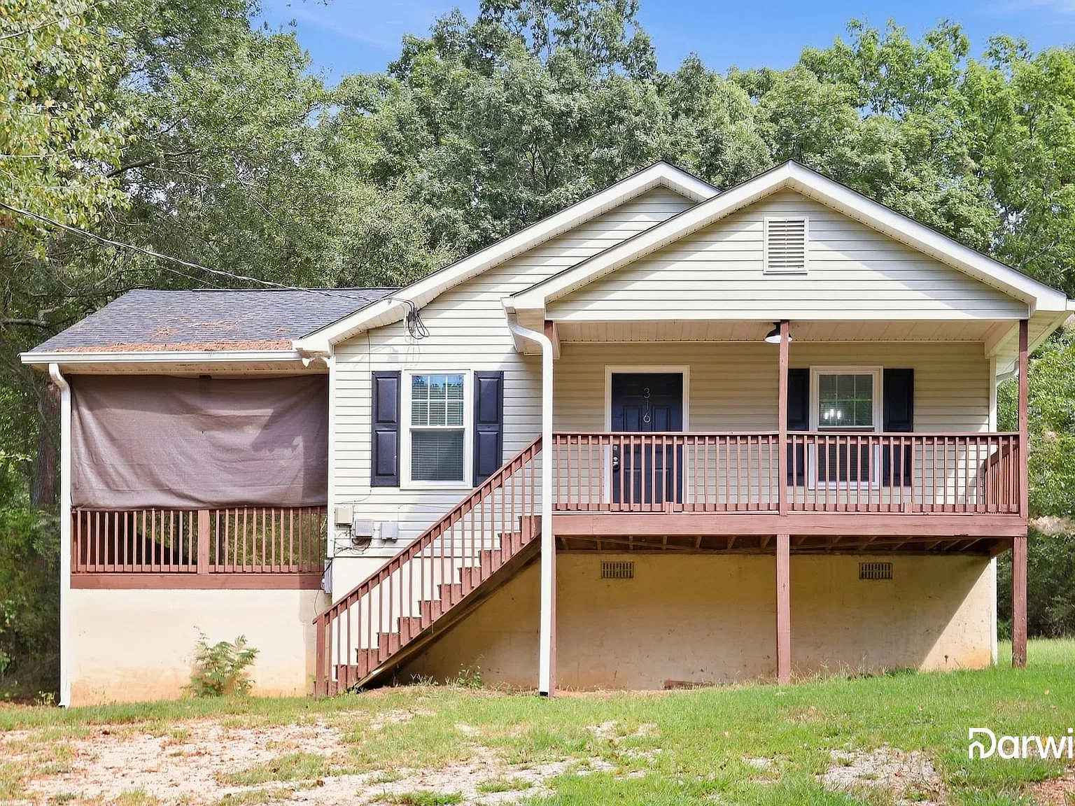 3 bed, 2.0 bath, 1161 sqft, $1,495 — Photo 1