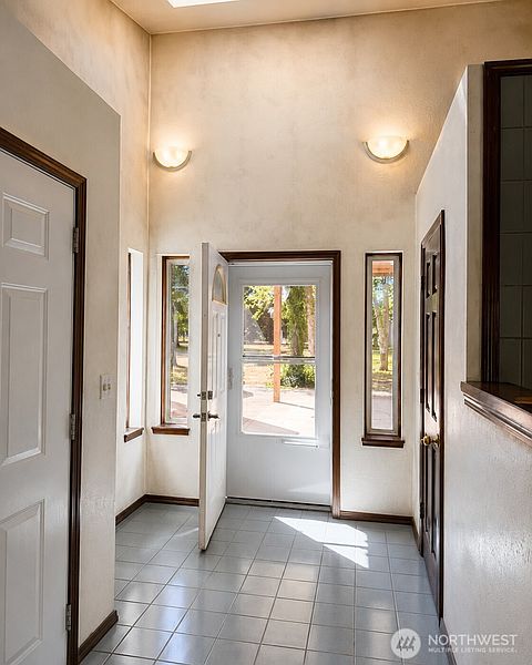 4th image of 334 Harmon Road