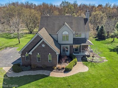 8537 Saddlewood Dr, Brighton, MI, 48116