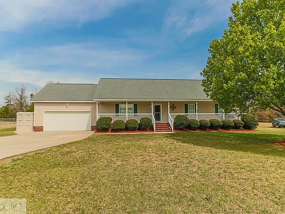 2nd image of 105 Eastwind Dr