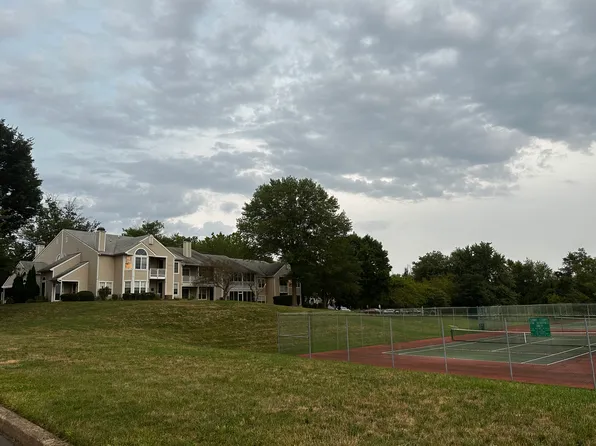 (undisclosed Address), Holland, PA 18966