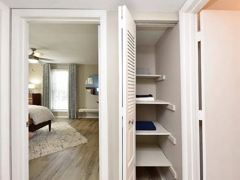 Hall/Linen Closet