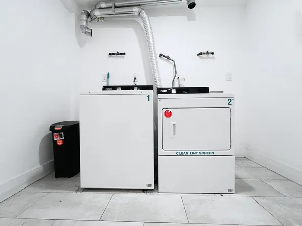 126 Randolph Avenue image 14 of 16