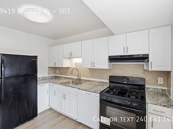 3rd image of 19419 Brassie Pl APT 303